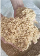 河南猪场用发酵米糠喂猪降低饲料成本 提高猪肉品质 发酵米糠养殖技术